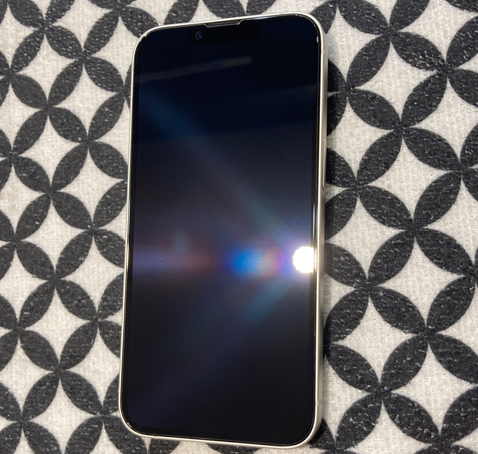 iPhone13 ガラスコーティング【石巻市内のお客様】