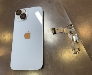 iPhone14 充電コネクタ修理