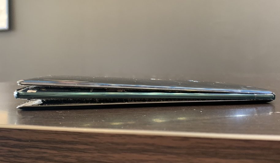 XperiaXZ3 バッテリー交換【大崎市】