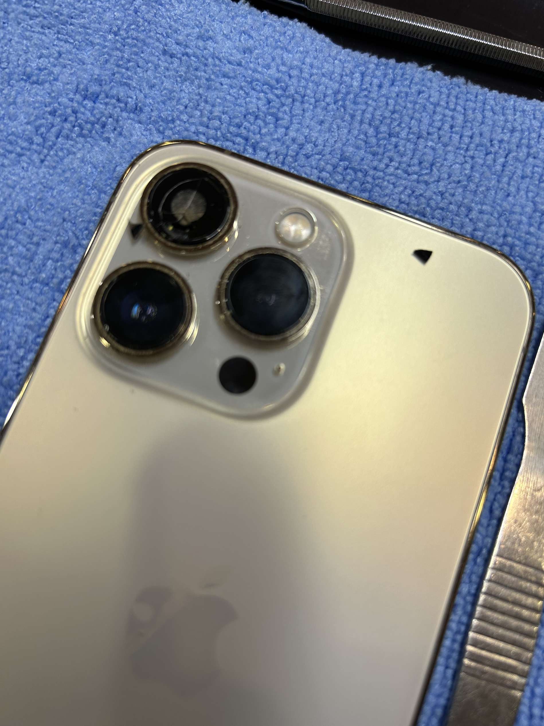 iPhone13Proカメラレンズ交換修理【東松島市】