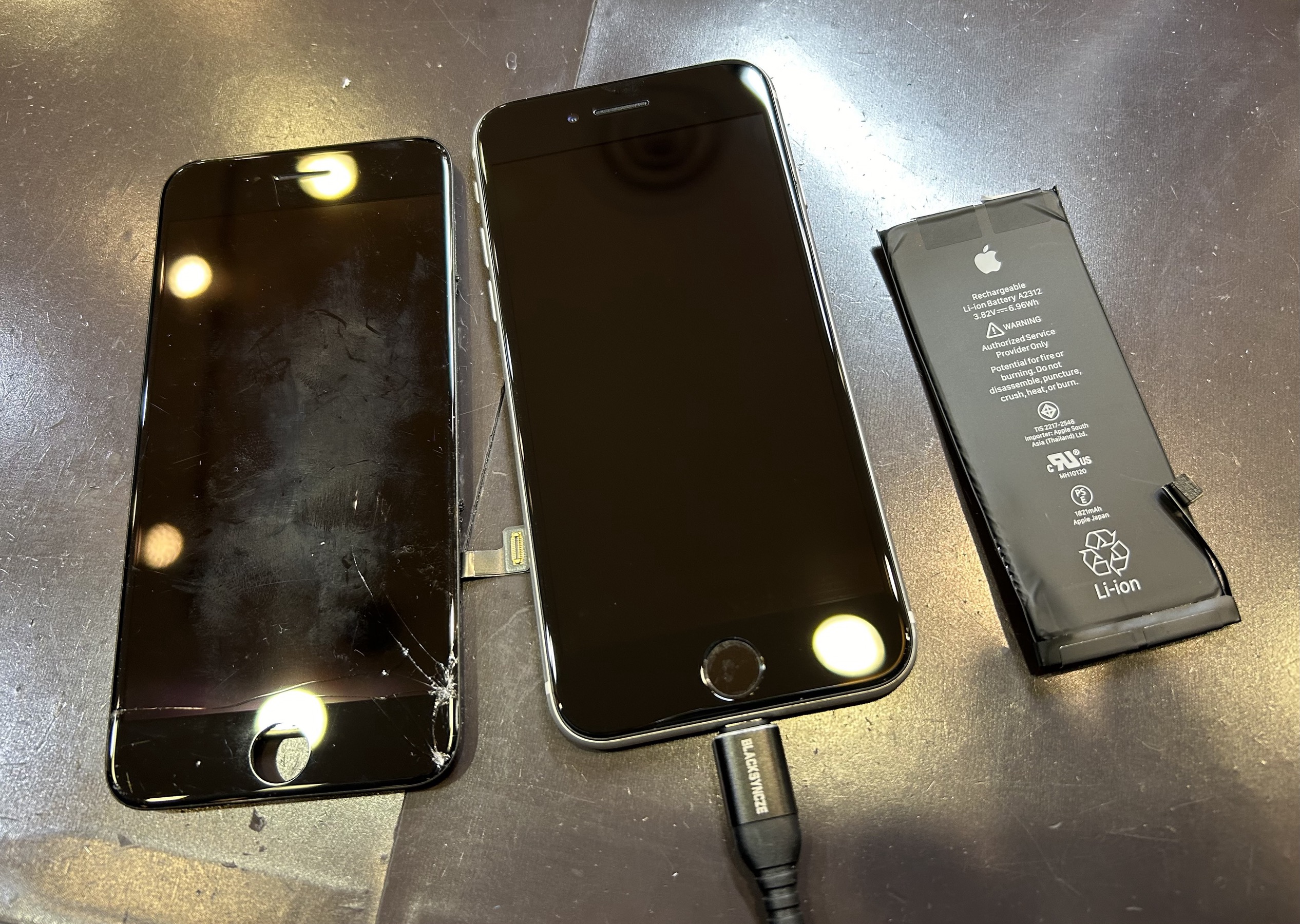 iPhone画面交換、バッテリー交換【大崎市】
