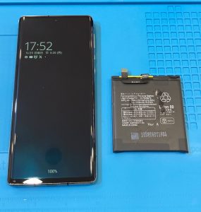 AQUOS R6 バッテリー交換