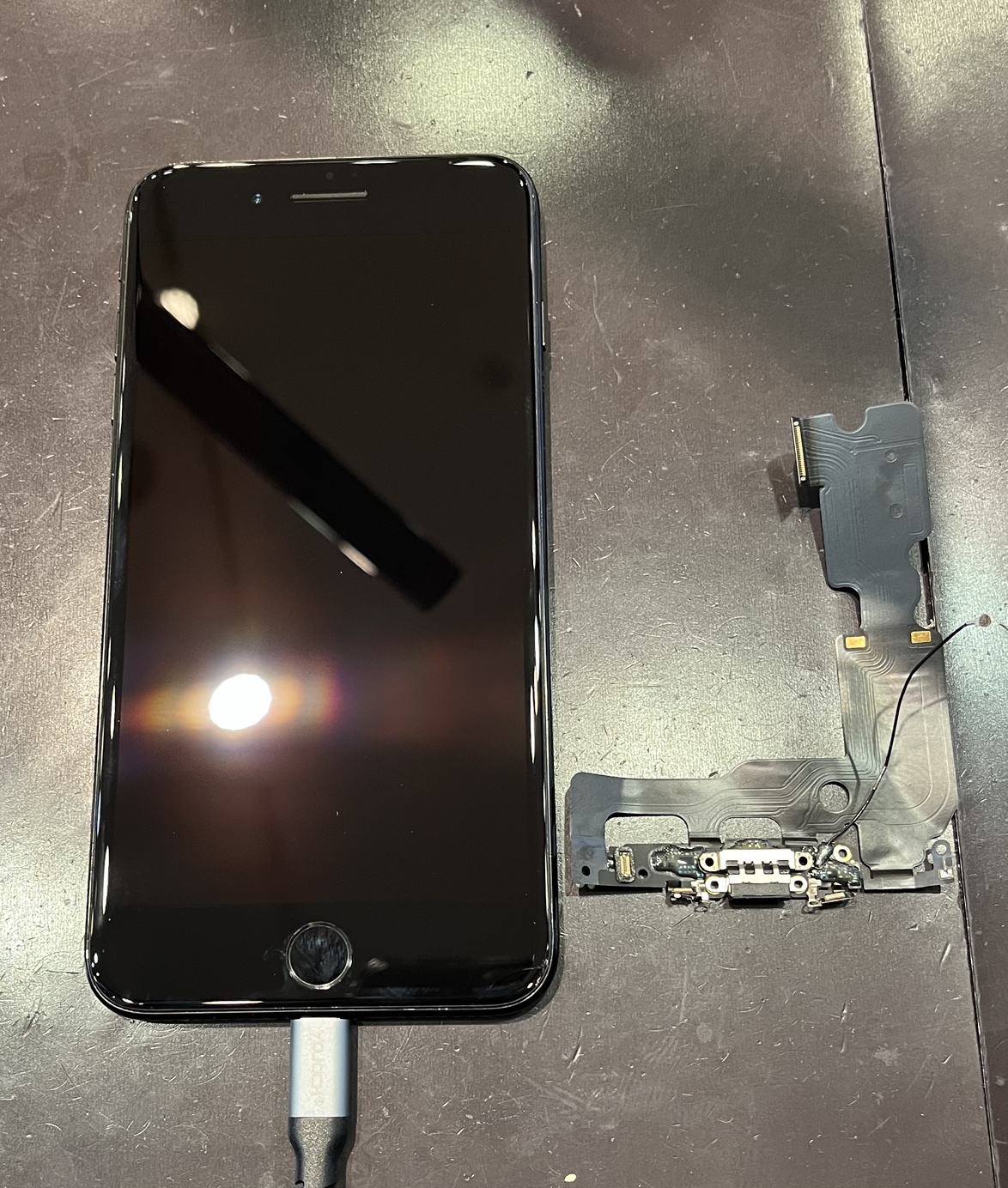 スマホ修理　iPhone7plusコネクタ【大崎市】
