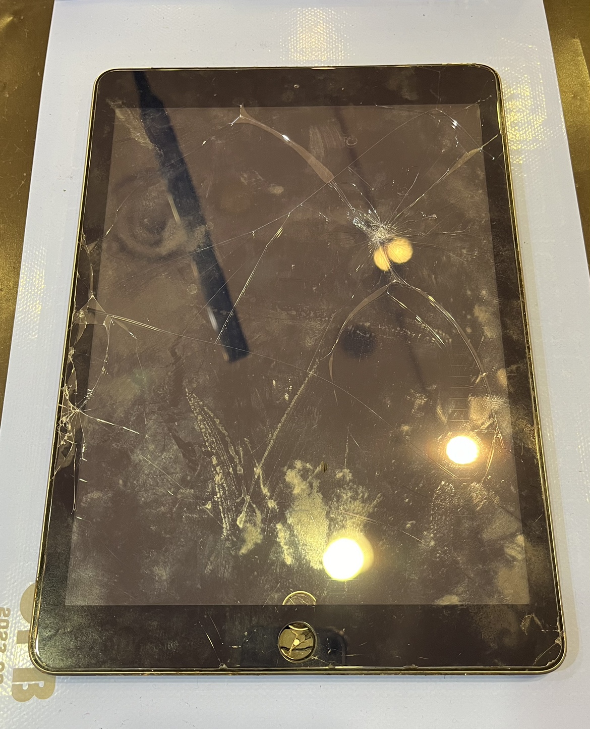 iPad6　画面修理【登米市】
