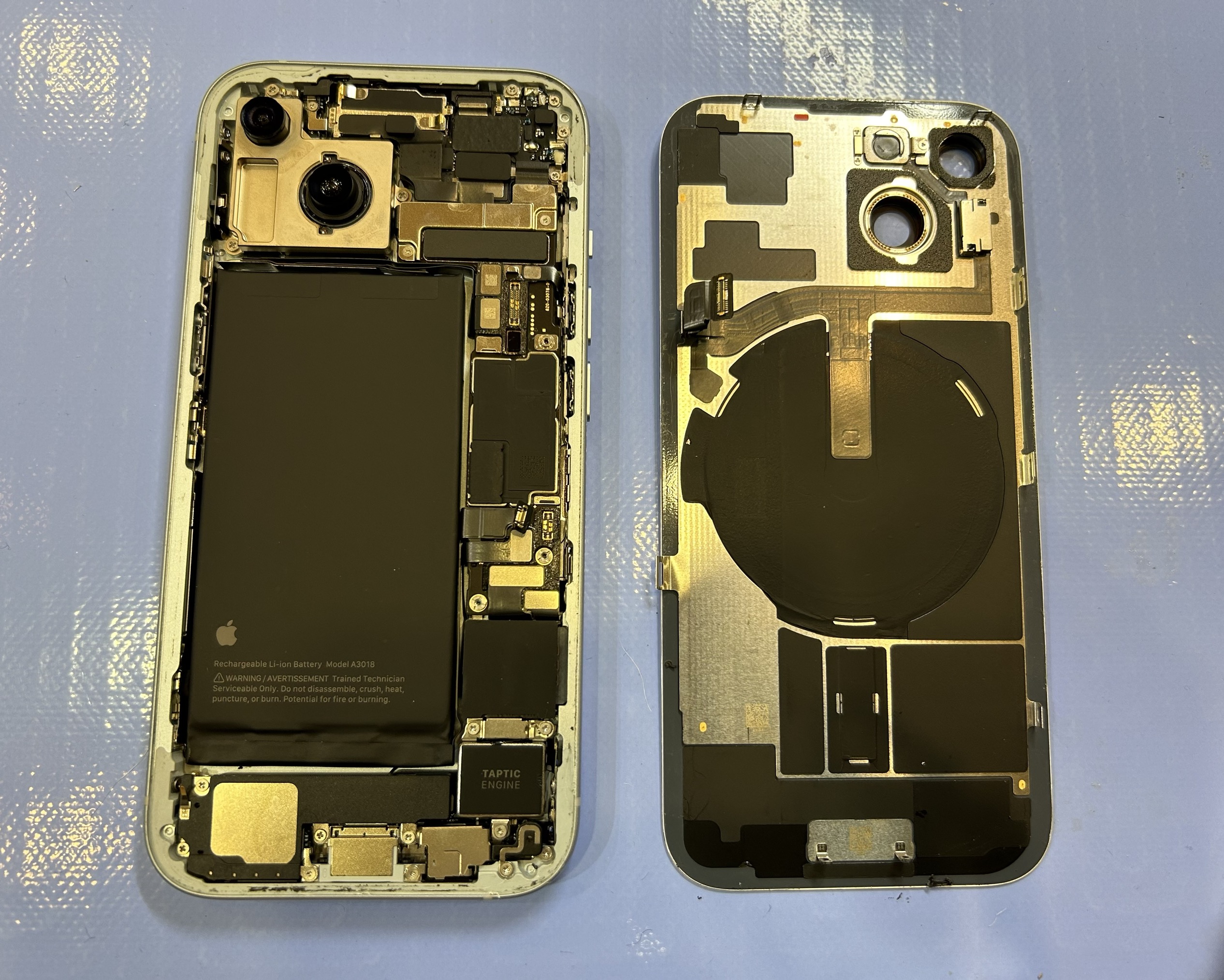 iPhone15水没復旧作業　大崎市