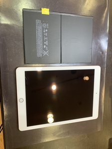 iPad6　バッテリー交換