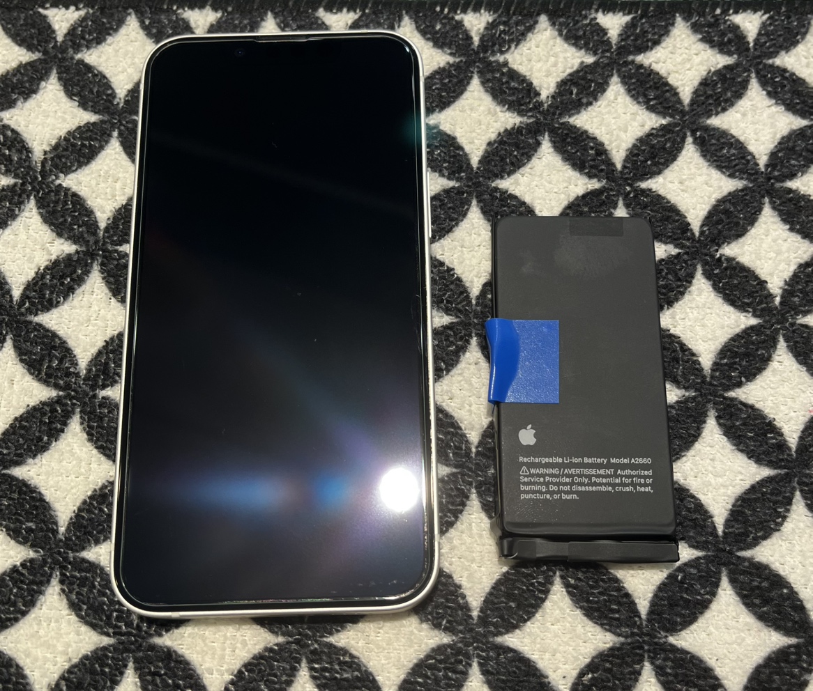 【石巻店】iPhone13mini　バッテリー交換修理【登米市よりご来店】