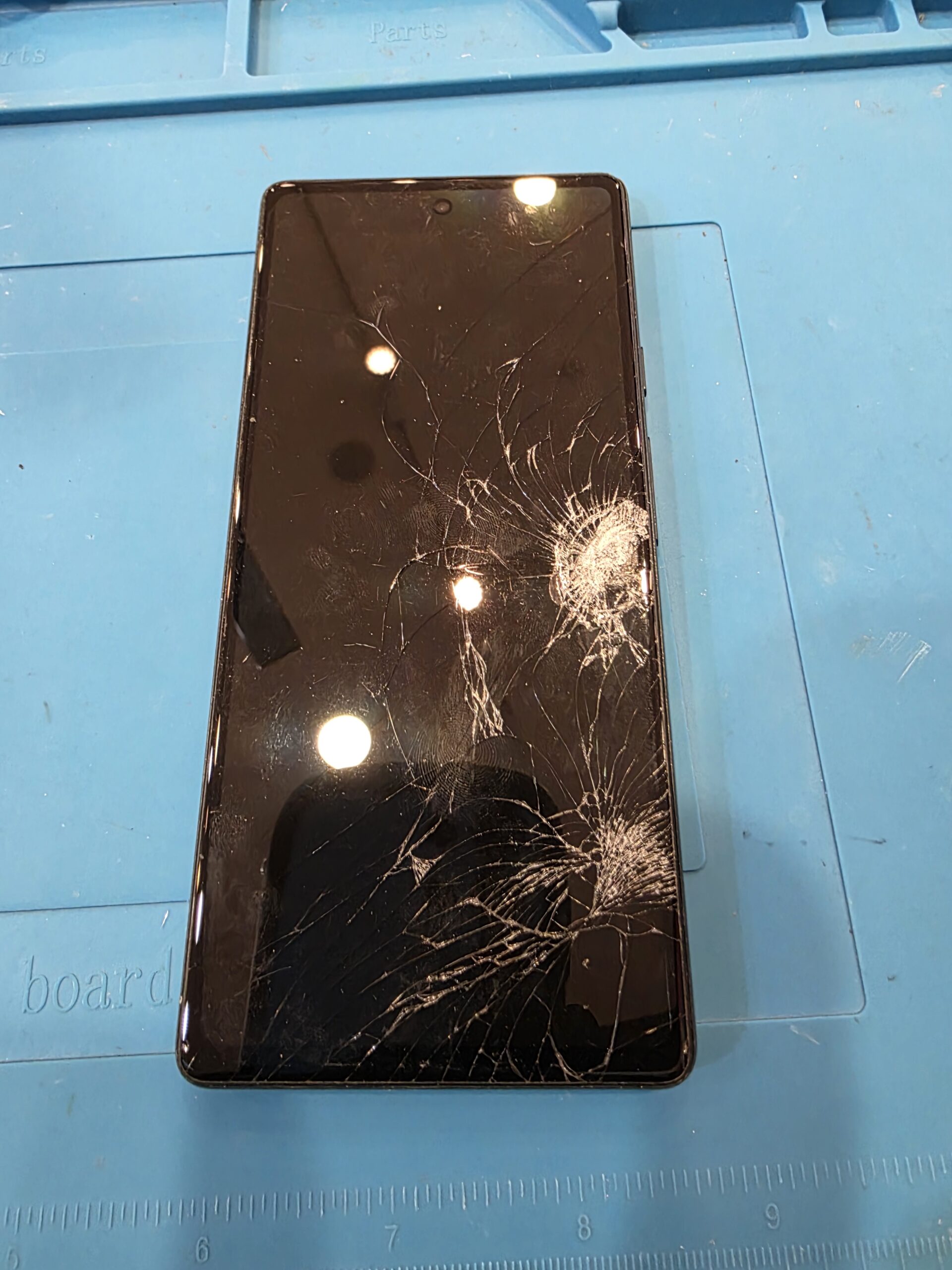 【石巻店】pixel6a液晶画面、バッテリー交換【東松島市よりご来店】